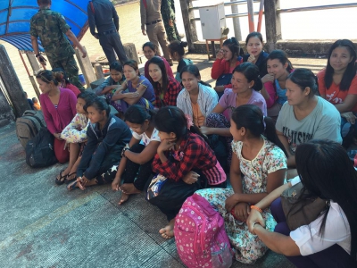 ထိုင်းကဖမ်းဆီးထားသော မြန်မာလုပ်သား ၁၄၅ ဦးကို ပြန်ပို့စဉ် မြန်မာဘက်က လက်မခံသဖြင့် တရားမဝင်ပို့ဆောင်ခဲ့ဟုဆို